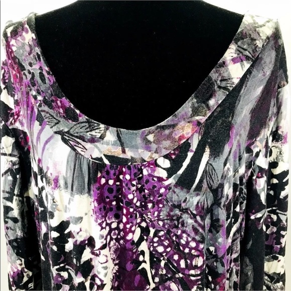 Abstract Design 3/4 Sleeve Tie Detail Waist Top - Picture 6 of 6